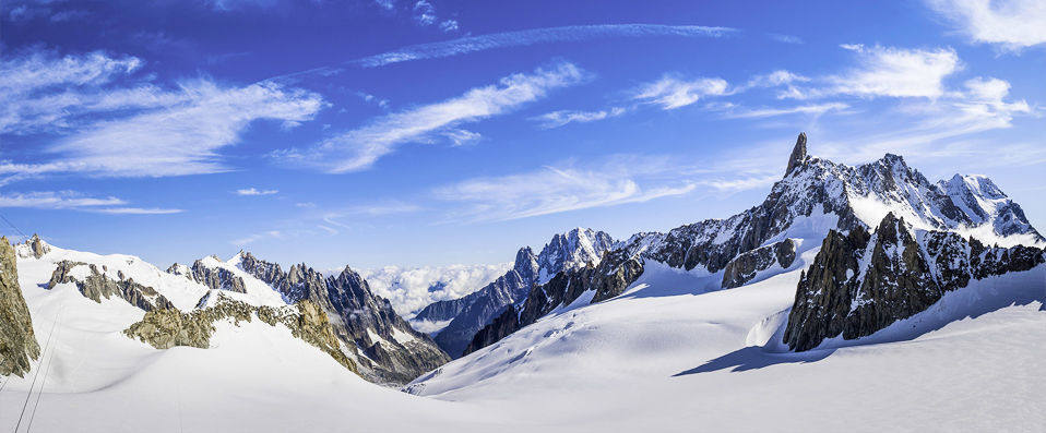 Hotel Duca D'Aosta ★★★★ - Une adresse au charme rétro en plein cœur des Alpes italiennes. - Vallée d'Aoste, Italie