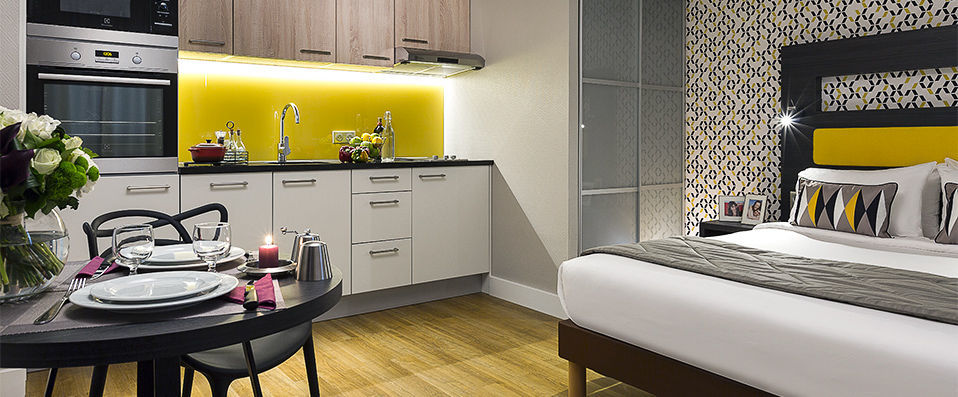 Citadines Tour Eiffel ★★★★ - Classic Paris with a sprinkling of surprise and delight. - Paris, France