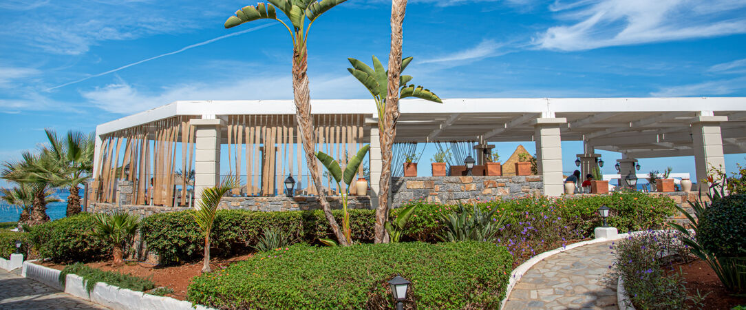 Alexander Beach Hotel & Village Resort ★★★★★ - Évasion en demi-pension sur les rives de Crète, entre douceur grecque et élégance balnéaire. - Crete, Greece