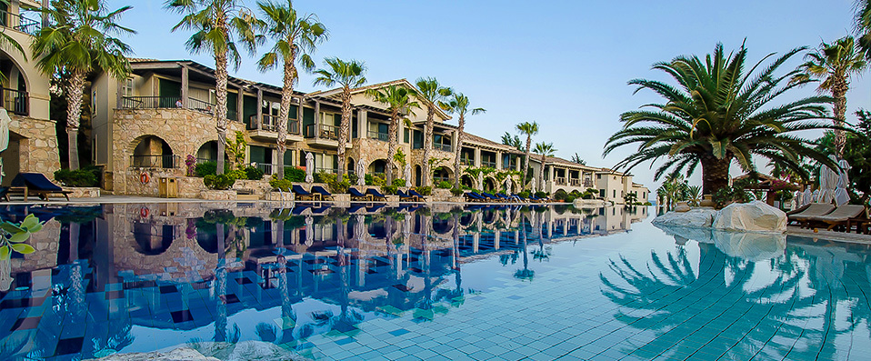 Columbia Beach Resort ★★★★★ - A real-life Olympus offering luxury and entertainment fit for gods - Pissouri, Cyprus