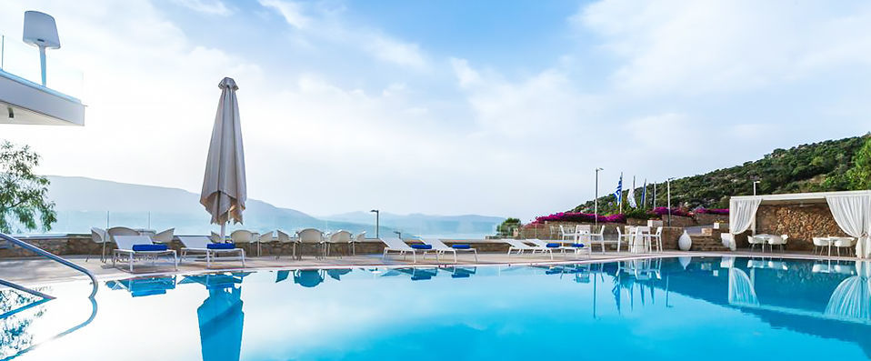 Princess Kyniska Suites ★★★★ - La vie de princesse dans la baie de Plitra !  <b>Demi-pension incluse  !</b> - Péloponnèse, Grèce