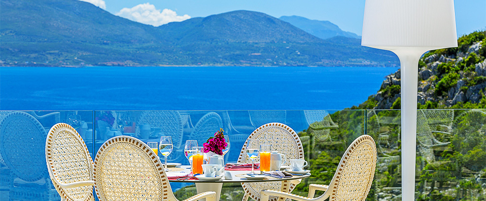 Princess Kyniska Suites ★★★★ - La vie de princesse dans la baie de Plitra !  <b>Demi-pension incluse  !</b> - Péloponnèse, Grèce