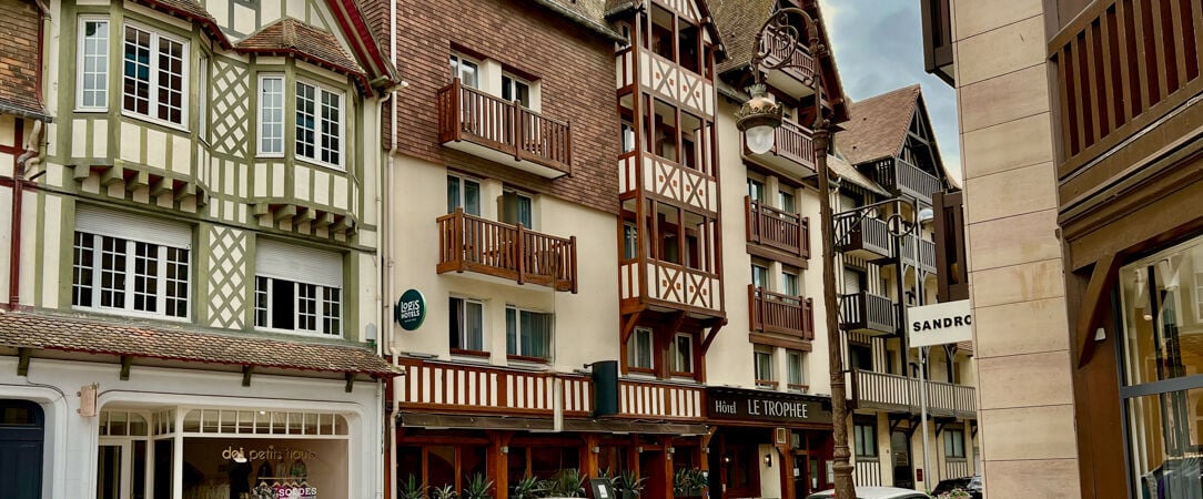 Hôtel Le Trophée Boutique Hôtel Spa - Escale dans la mythique station balnéaire de Deauville. - Deauville, France