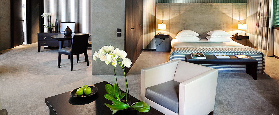 Hotel Square ★★★★★ - Contemporary style in Paris’ 16th arrondissement. - Paris, France