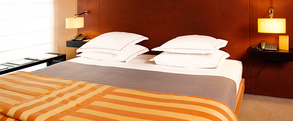 Hotel Square ★★★★★ - Contemporary style in Paris’ 16th arrondissement. - Paris, France
