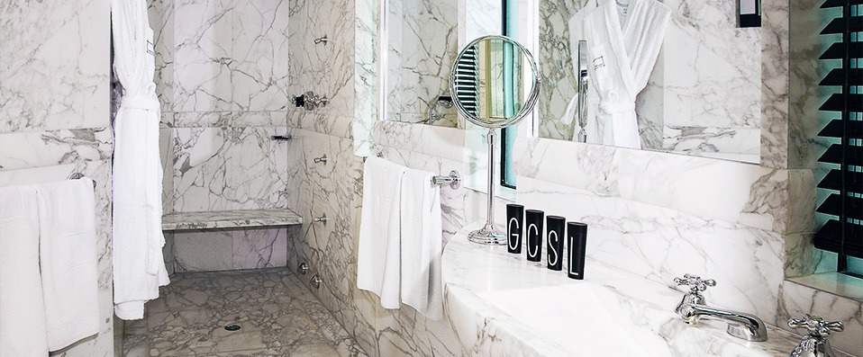 Hotel Square ★★★★★ - Contemporary style in Paris’ 16th arrondissement. - Paris, France