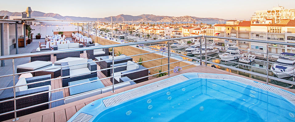 Port Salins ★★★★ - Elegant marina stay on the Costa Brava. - Costa Brava, Spain