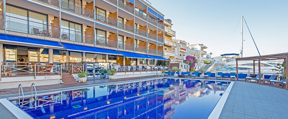 Port Salins ★★★★ - Elegant marina stay on the Costa Brava. - Costa Brava, Spain