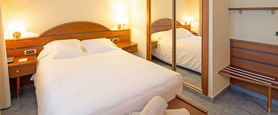 Port Salins ★★★★ - Elegant marina stay on the Costa Brava. - Costa Brava, Spain