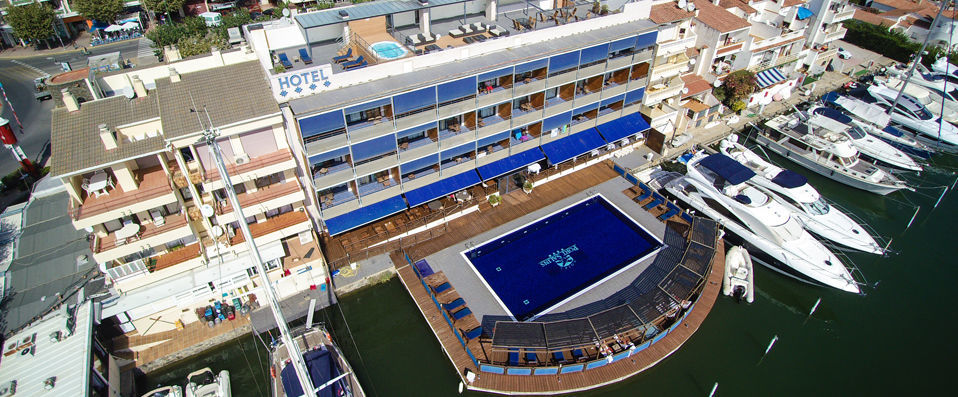 Port Salins ★★★★ - Elegant marina stay on the Costa Brava. - Costa Brava, Spain