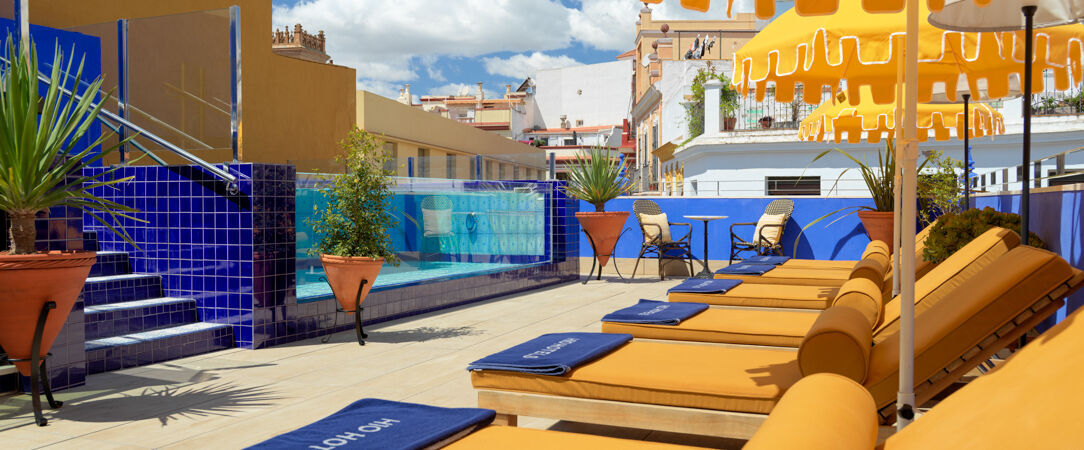 H10 Corregidor Boutique Hotel - Un charmant hôtel-boutique au cœur de la capitale andalouse avec son patio historique et son rooftop avec piscine. - Seville, Spain