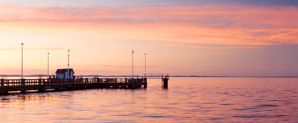 La Villa Régina - France’s blue, white and red have never looked so sumptuous… - Arcachon, France