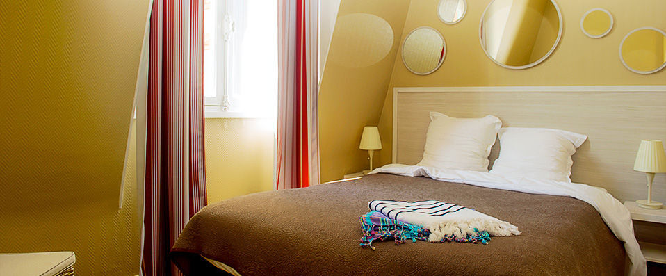 La Villa Régina - France’s blue, white and red have never looked so sumptuous… - Arcachon, France