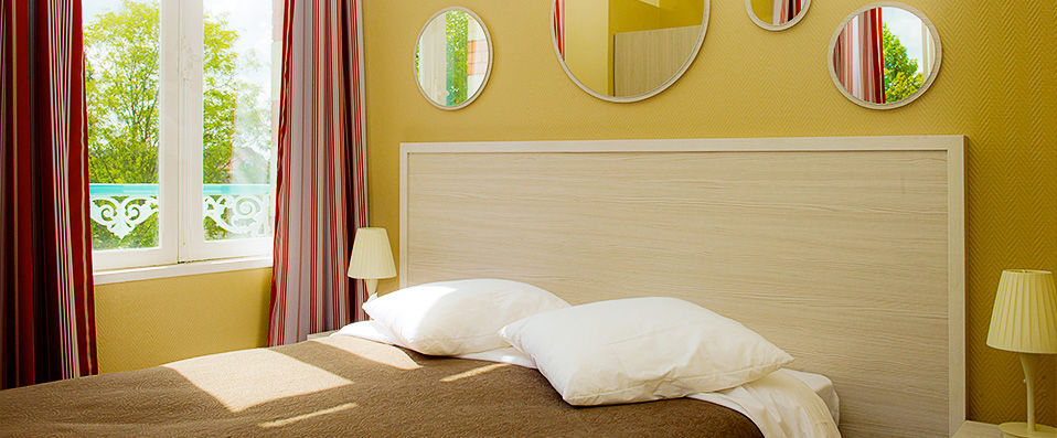 La Villa Régina - France’s blue, white and red have never looked so sumptuous… - Arcachon, France