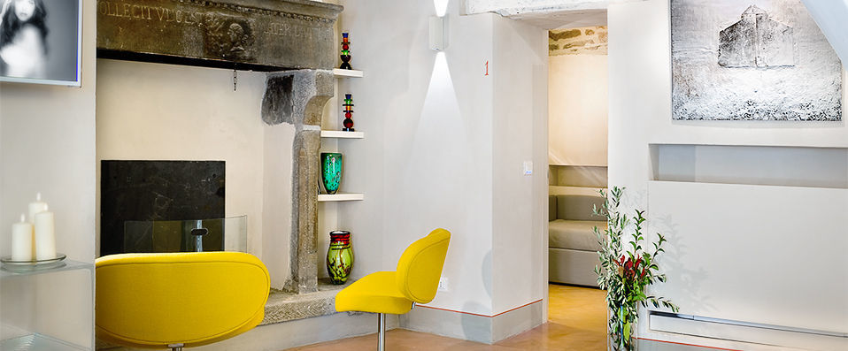 Il Fondaco del Moro - Sophisticated charm in the historic beauty of a Tuscan medieval hamlet. - Tuscany, Italy