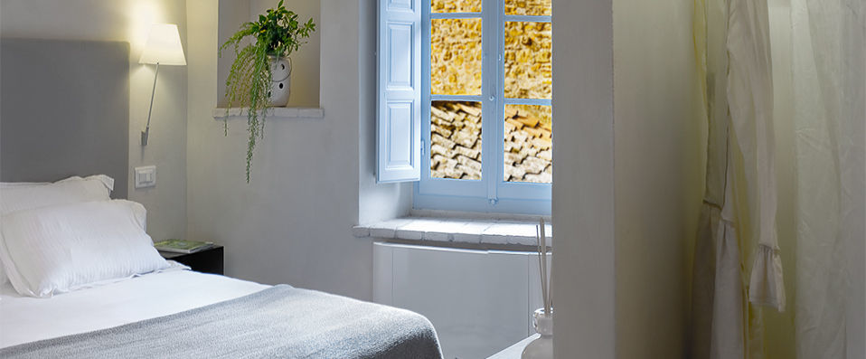 Il Fondaco del Moro - Sophisticated charm in the historic beauty of a Tuscan medieval hamlet. - Tuscany, Italy