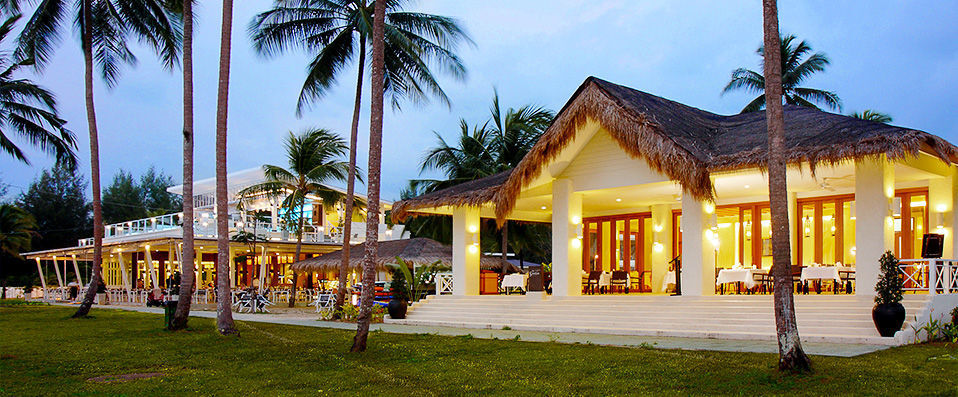 Kantary Beach Hotel Villas & Suites ★★★★★ - Cadre idyllique en Thaïlande, le pays du sourire. - Khao Lak, Thaïlande