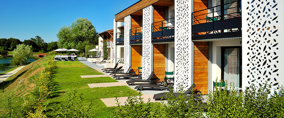 Les Jardins du Lac - A pilgrimage for the senses surrounded by sublime natural views. - Charente-Maritime, France