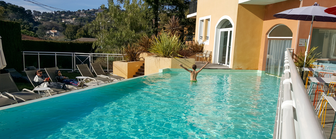 Adonis Mougins ★★★★ - Un appartement confortable sur les hauteurs de Mougins, entre Cannes, Grasse et la Méditerranée. - Mougins, France