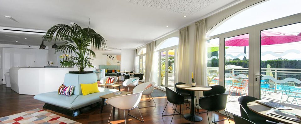 Adonis Mougins ★★★★ - Un appartement confortable sur les hauteurs de Mougins, entre Cannes, Grasse et la Méditerranée. - Mougins, France