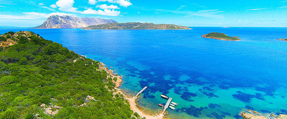 Hotel Li Graniti ★★★★ - A relaxing refuge a stone’s throw from Sardinia’s glorious Emerald Coast. - Sardinia, Italy