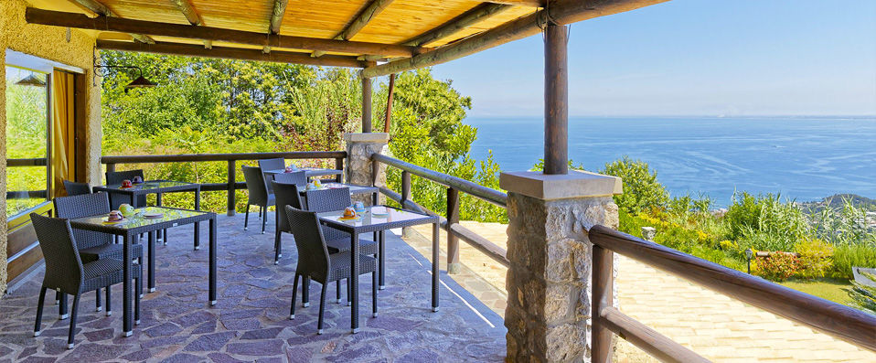 Tenuta Pera di Basso - Évasion à Ischia, l'île où la ferveur du feu rencontre la douceur de l'eau. - Ischia, Italie