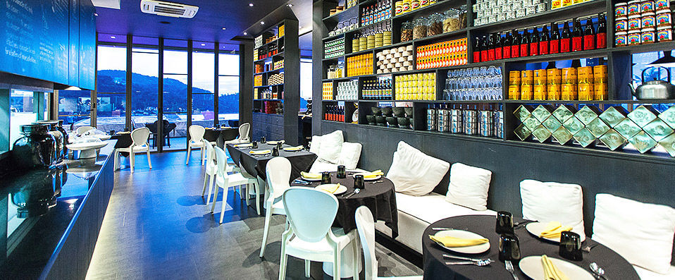 Foto Hotel ★★★★ - Repos et volupté face à la mer d’Andaman. <b>Vols en option !</b> - Phuket, Thaïlande