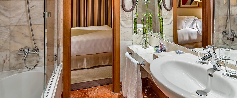 H10 Tribeca ★★★★ - An elegantly eclectic establishment in Spain’s cosmopolitan capital. - Madrid, Spain