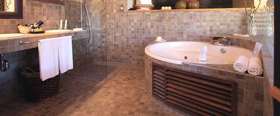 Hotel El Privilegio ★★★★ - A superb blend of cosy interiors and soaring mountain views. - Huesca, Spain