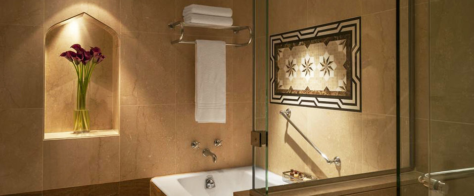 Sheraton Abu Dhabi Hotel & Resort ★★★★★ - Long-standing experts in making you feel like a VIP. - Abu Dhabi, United Arab Emirates