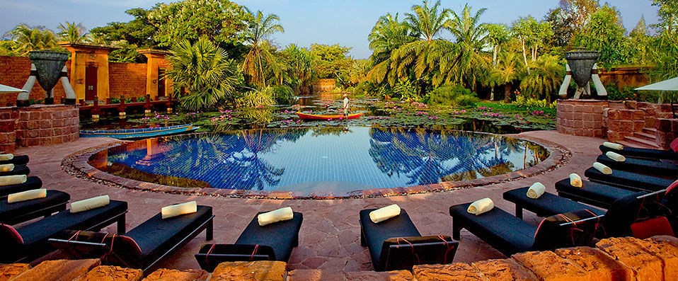Anantara Hua Hin Resort ★★★★★ - Paradise gardens and beach-front romance in the Land of Smiles. - Hua Hin, Thailand