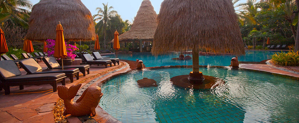 Anantara Hua Hin Resort ★★★★★ - Paradise gardens and beach-front romance in the Land of Smiles. - Hua Hin, Thailand