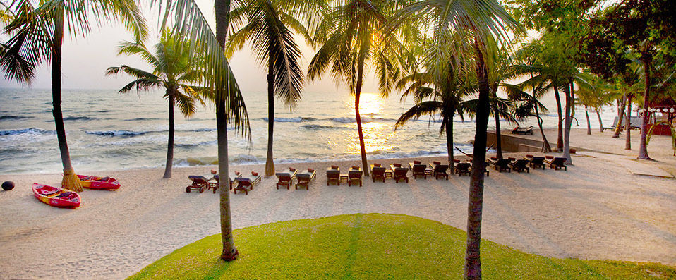 Anantara Hua Hin Resort ★★★★★ - Paradise gardens and beach-front romance in the Land of Smiles. - Hua Hin, Thailand