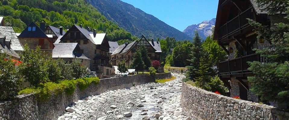 Hotel & Spa Casa Irene ★★★★ - Luxurious hospitality in a quaint Spanish boutique hotel. - Catalonia, Spain