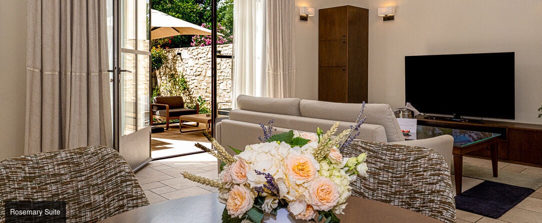 Le Vallon de Valrugues Hotel Spa & Villas ★★★★★ - A small gem in the heart of Provence. - Saint-Rémy-de-Provence, France