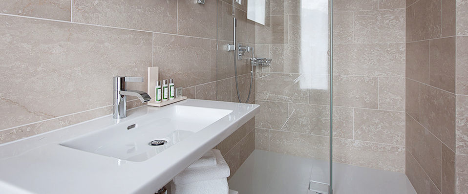 Hotel National Resort ★★★★ - Chic mountain hideaway in the Swiss Alps. - Champery, Switzerland