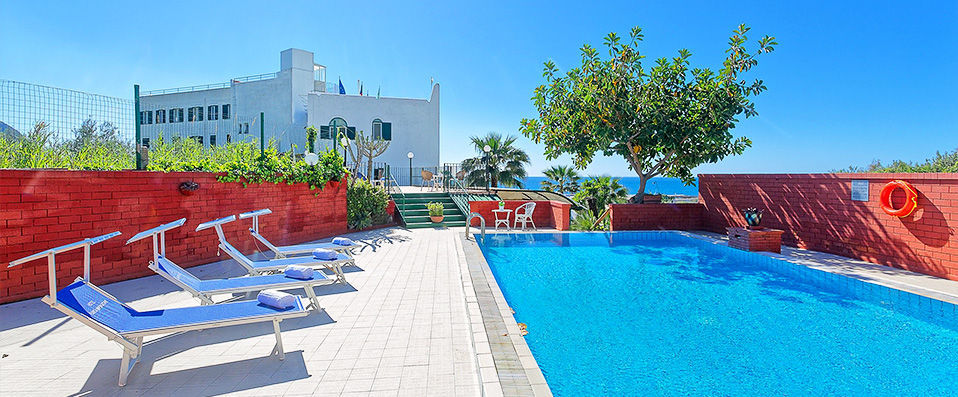 Hotel Punta Imperatore ★★★★ - An intimate and pretty beachside hotel on the island of Ischia. - Ischia, Italy