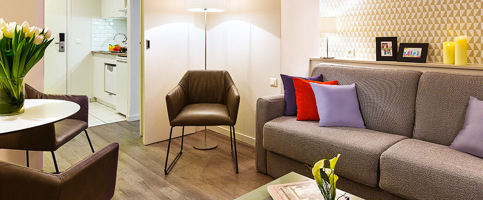 Citadines Montmartre Paris - Pied-à-terre contemporain dans l’un des quartiers mythiques de Paris, 18e arrondissement. - Paris, France
