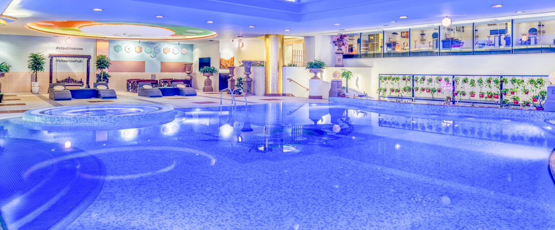 Al Raha Beach Hotel ★★★★★ - Magnificent luxury hotel on the beach with easy access to central Abu Dhabi. - Abu Dhabi, United Arab Emirates