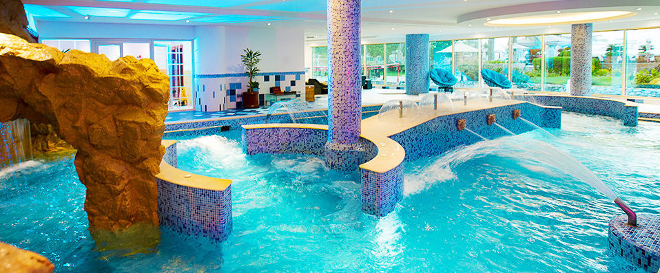 Al Raha Beach Hotel ★★★★★ - Magnificent luxury hotel on the beach with easy access to central Abu Dhabi. - Abu Dhabi, United Arab Emirates