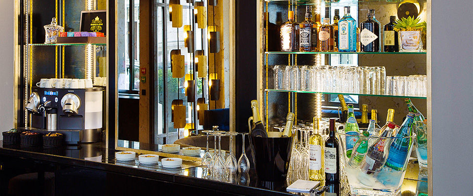 Hôtel Le 10BIS ★★★★ - A très chic boutique hotel with a rich history located near the verdant Bois de Boulogne. - Paris, France