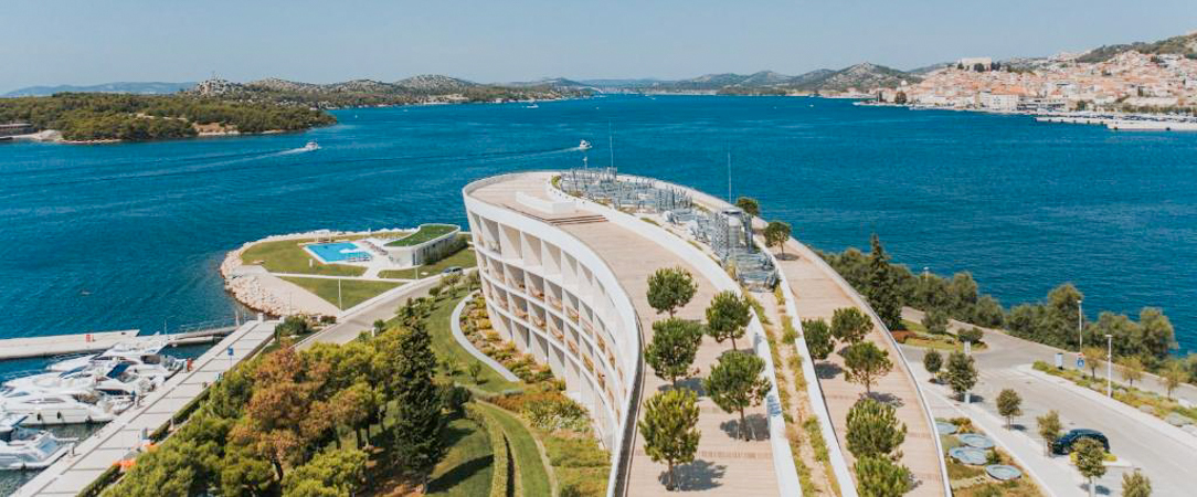 D-Resort Sibenik ★★★★ - Architecture insolite face aux eaux de l’Adriatique. - Sibenik, Croatie