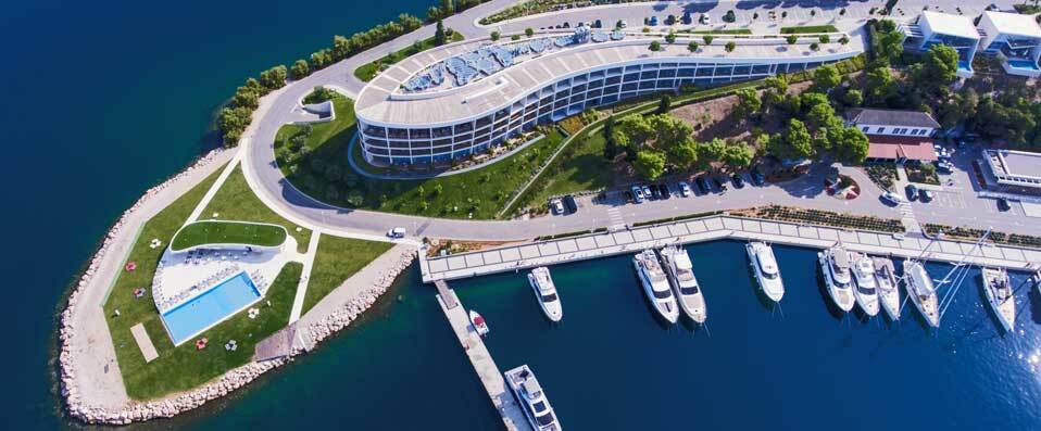 D-Resort Sibenik ★★★★ - Architecture insolite face aux eaux de l’Adriatique. - Sibenik, Croatie