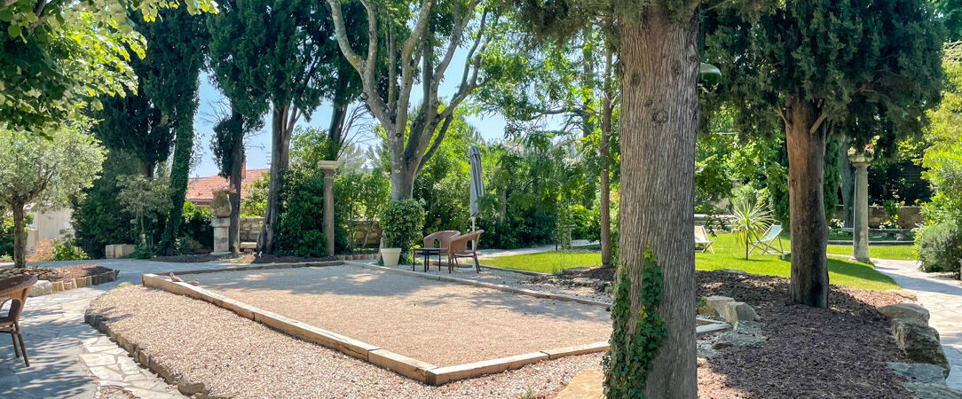 Hôtel la Magnaneraie ★★★★ - Tout le charme d'un Mas typiquement provençal à quelques kilomètres d'Avignon. - Villeneuve-lès-Avignon, France