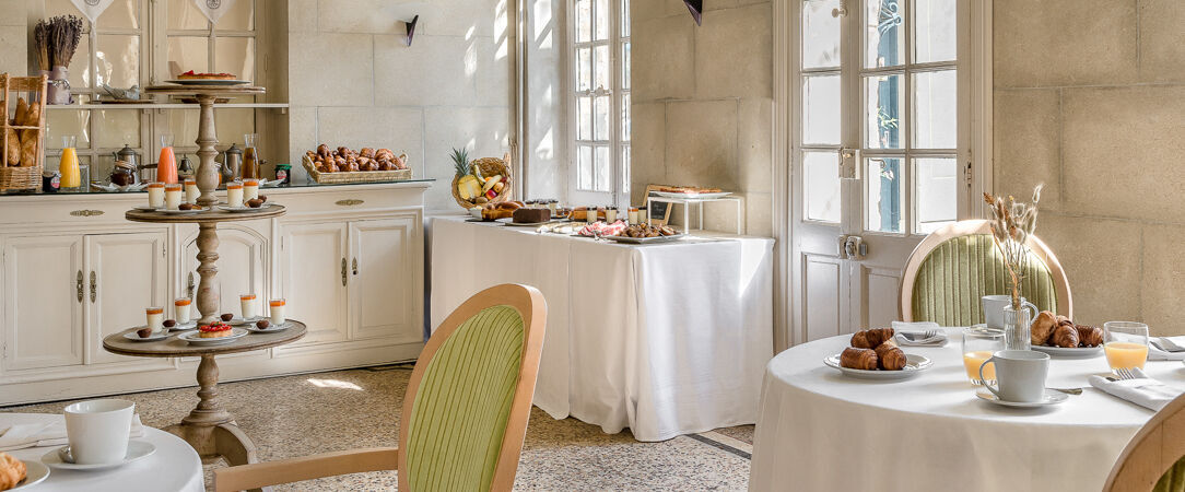 Hôtel la Magnaneraie ★★★★ - Tout le charme d'un Mas typiquement provençal à quelques kilomètres d'Avignon. - Villeneuve-lès-Avignon, France