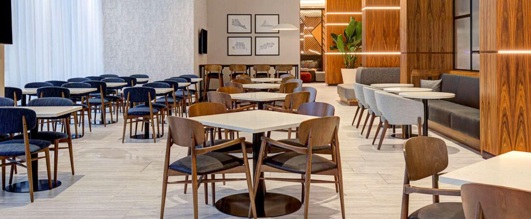 Hampton Inn by Hilton Montreal Downtown - Point de chute reposant & parfaitement situé au cœur de Montréal. - Montreal, Canada