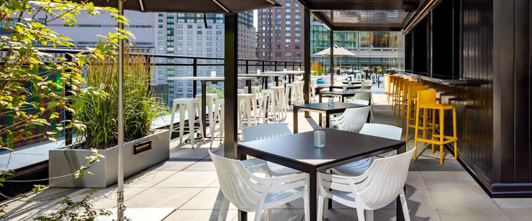Humaniti Hotel Montreal, Autograph Collection ★★★★ - Une adresse élégante avec piscine sur toit au cœur de Montréal. - Montréal, Canada