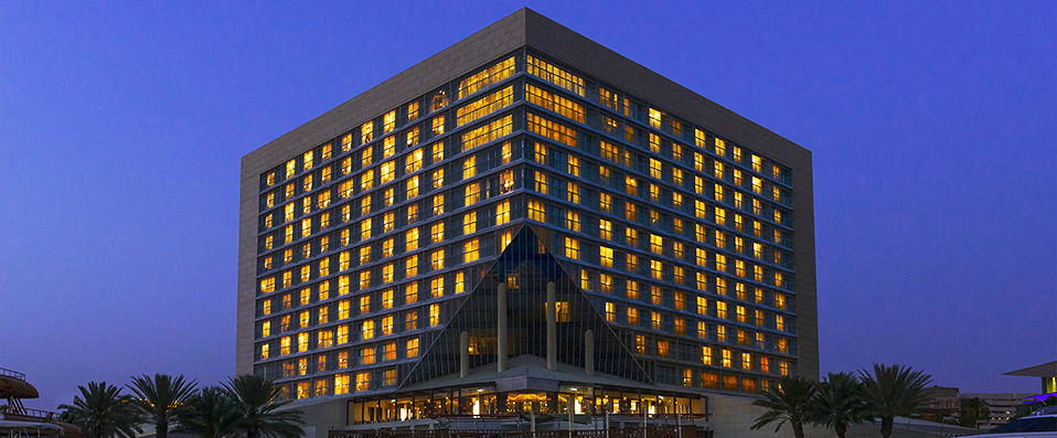 Sheraton Dubai Creek Hotel & Towers ★★★★★ - One of Dubai's original and most iconic five-star hotels. - Dubai, United Arab Emirites