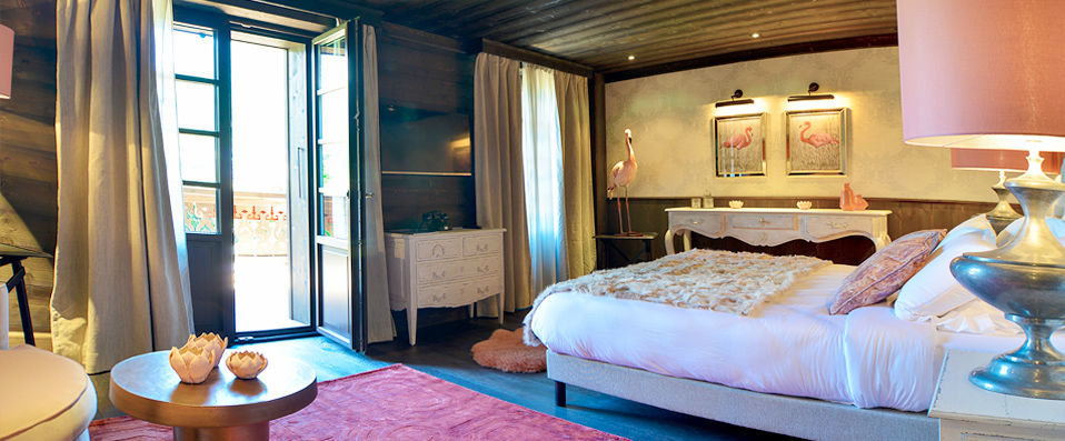 Chalet Hotel Le Castel - Wake up on Mont Blanc’s doorstep in the heart of the French Alps. - Chamonix, France