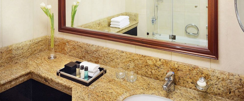 Mövenpick Hotel & Apartments Bur Dubai ★★★★★ - Experience new heights of splendour and sophistication at this decadent Dubai resort. - Dubai, United Arab Emirates